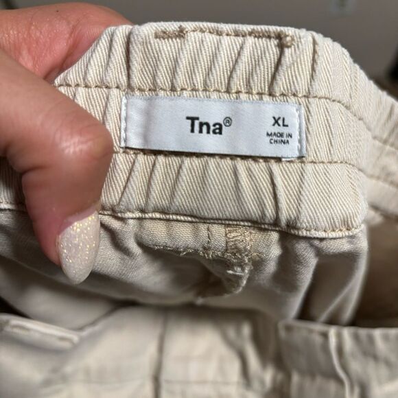 TNA ARITZIA Cargo Pants Flax Beige Tan- Size XL - Picture 10 of 12